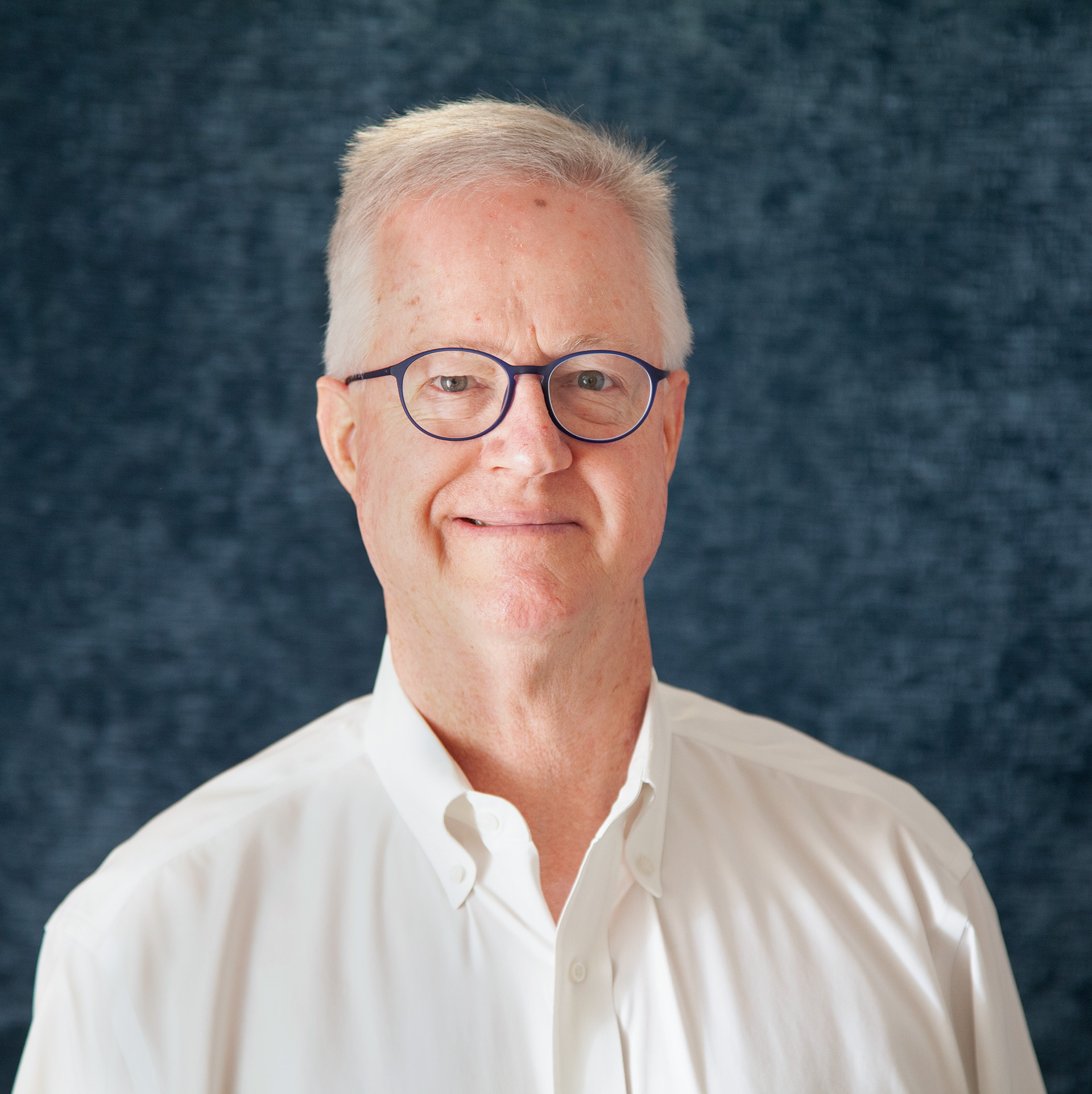 Dr. Stuart Thomas Dr. Stuart Thomas